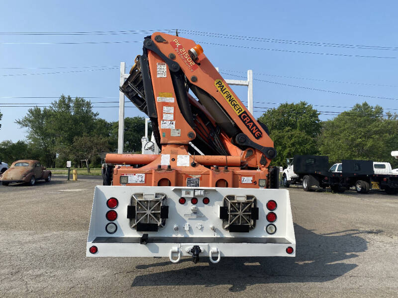 2007 Freightliner M2 106