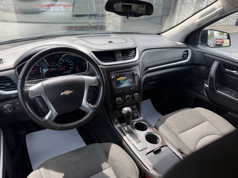 2016 Chevrolet Traverse LT