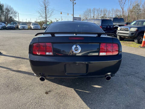 2007 Ford Mustang GT Deluxe