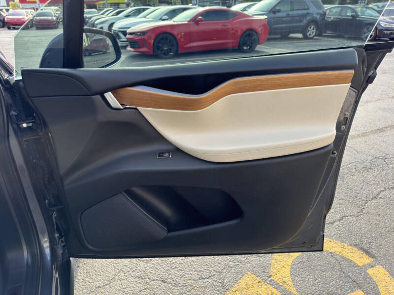 2020 Tesla Model X Long Range Plus