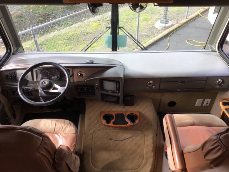 2004 Fleetwood RV Pace Arrow 36B / 36ft