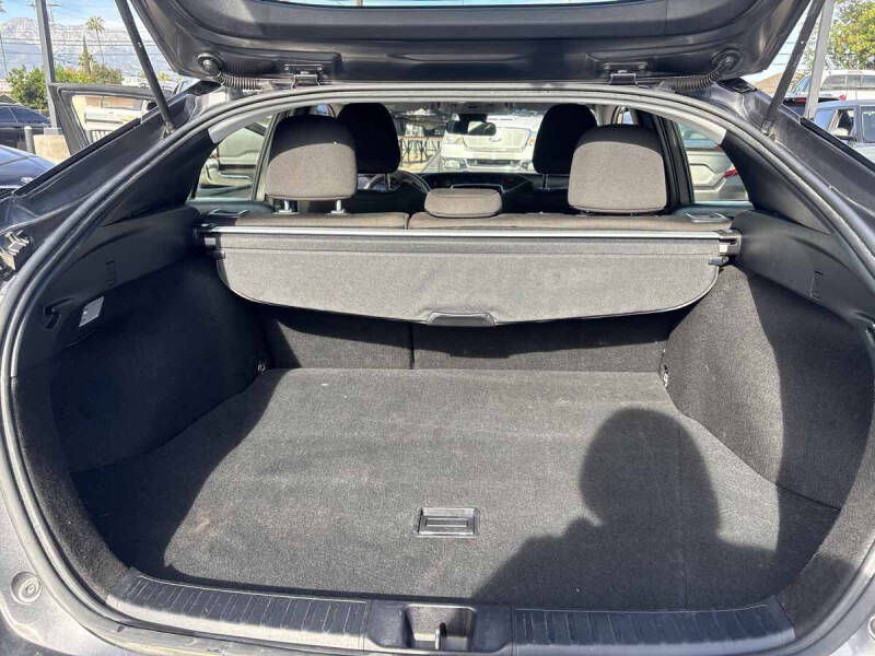 2021 Toyota Prius XLE