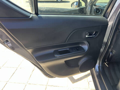 2016 Toyota Prius c
