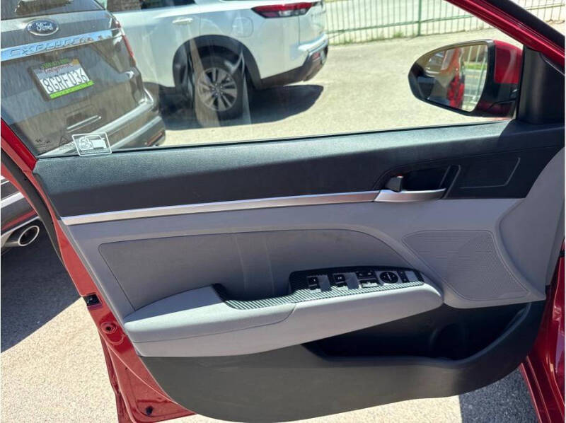 2020 Hyundai Elantra
