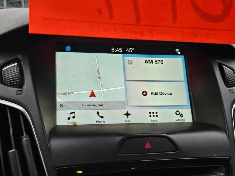 2017 Ford Focus Titanium