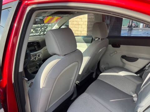 2011 Hyundai Accent GLS