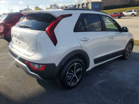 2024 Kia Niro LX