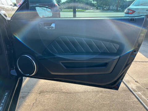 2012 Ford Mustang V6