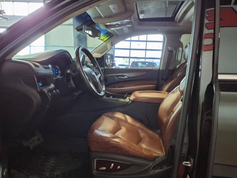 2016 Cadillac Escalade ESV Luxury Collection