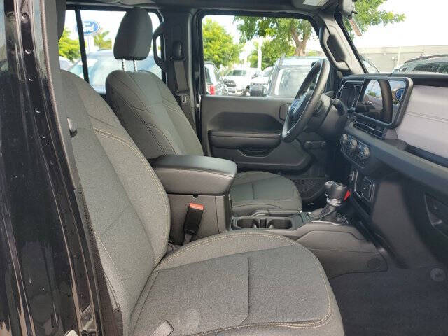 2024 Jeep Gladiator Sport