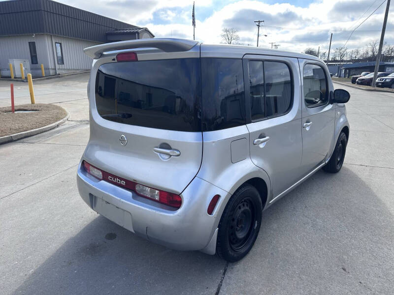 2010 Nissan cube 1.8