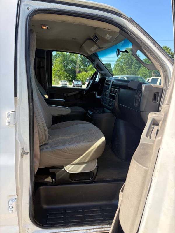 2017 Chevrolet Express LT 3500
