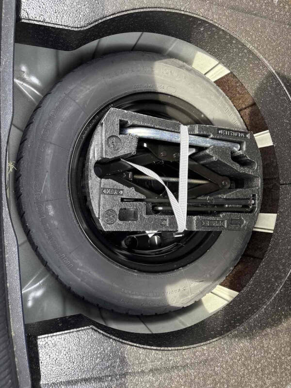 2012 Volkswagen Passat SE PZEV