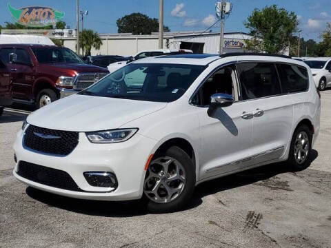 2023 Chrysler Pacifica for sale at GATOR'S IMPORT SUPERSTORE in Melbourne FL