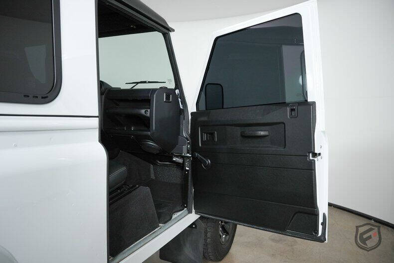 1986 Land Rover Defender