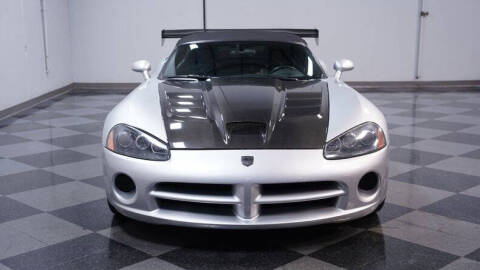 2005 Dodge Viper SRT-10