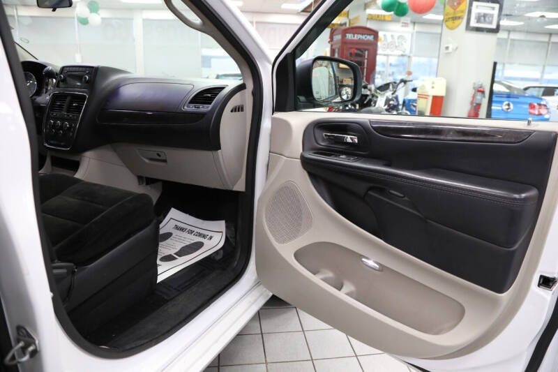 2015 Dodge Grand Caravan SXT Plus