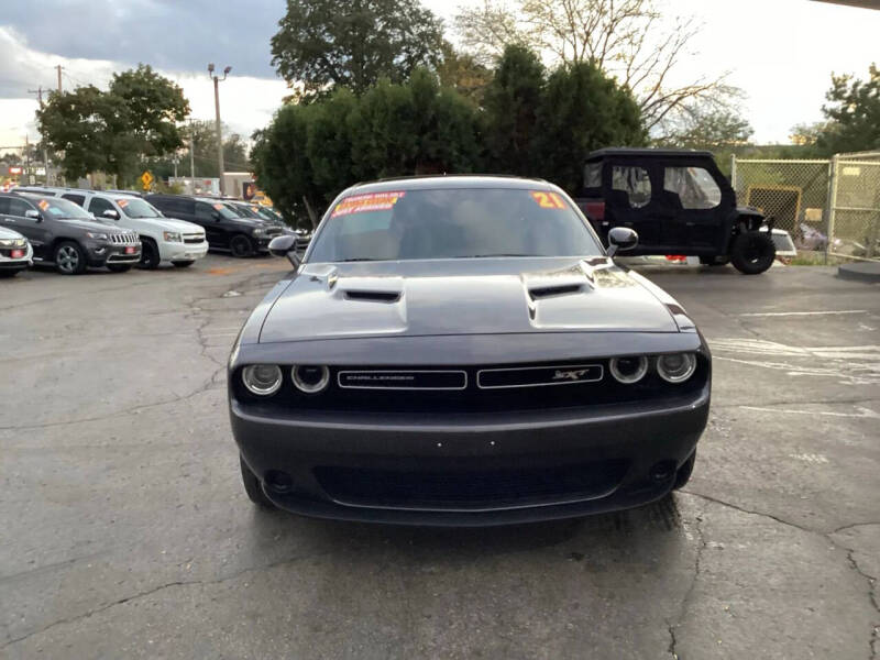 2021 Dodge Challenger SXT