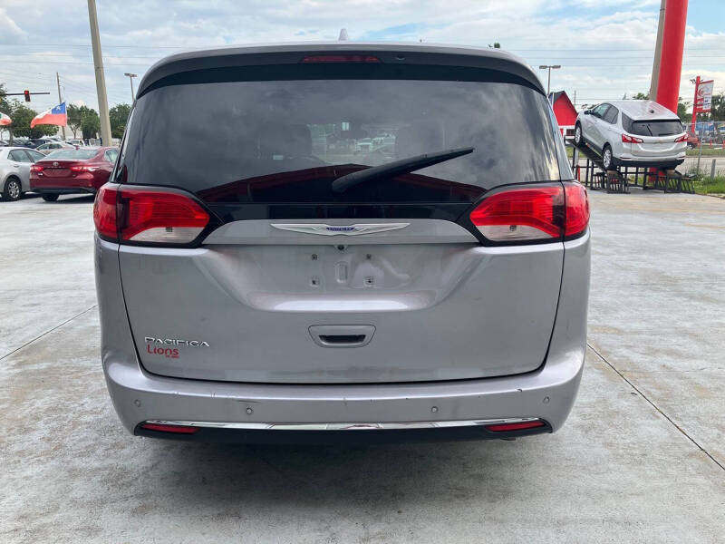 2019 Chrysler Pacifica Touring L