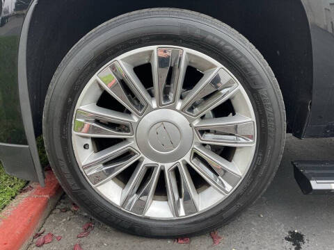 2017 Cadillac Escalade Platinum