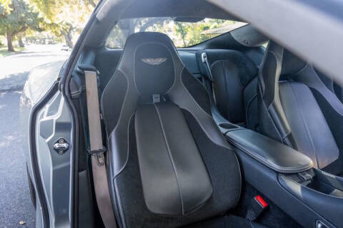 2014 Aston Martin Vanquish