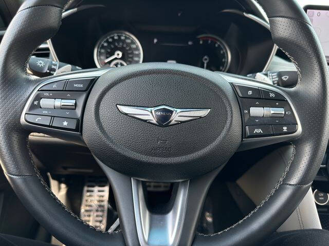 2023 Genesis G70