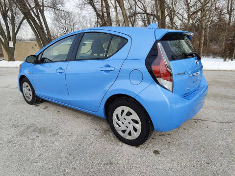 2016 Toyota Prius c Three