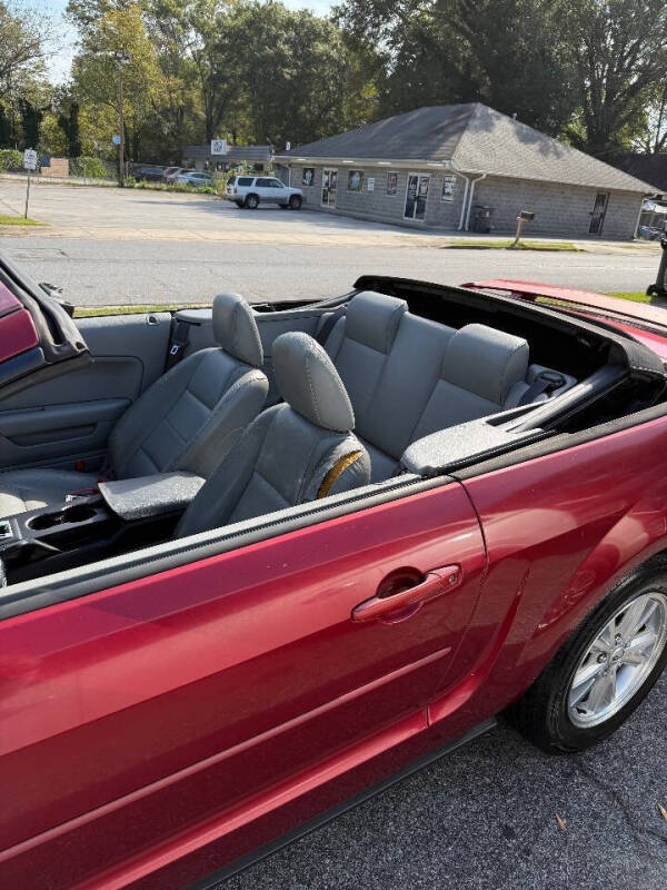 2006 Ford Mustang V6 Standard