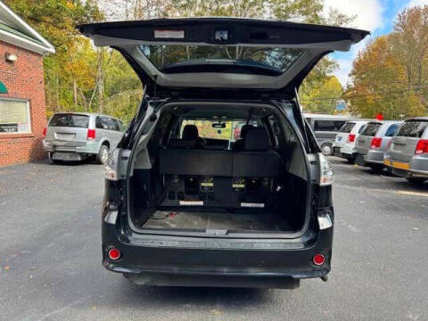 2015 Toyota Sienna SE Premium 8-Passenger