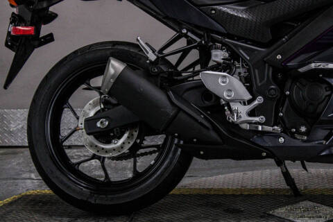 2023 Yamaha YZF-R3 ABS