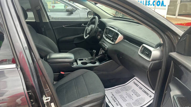 2016 Kia Sorento LX