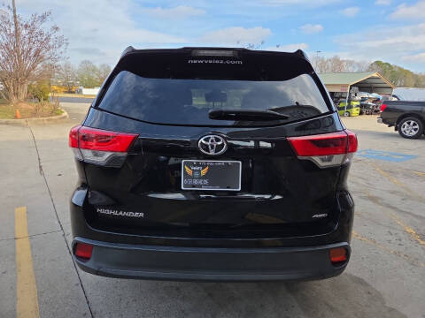 2017 Toyota Highlander LE