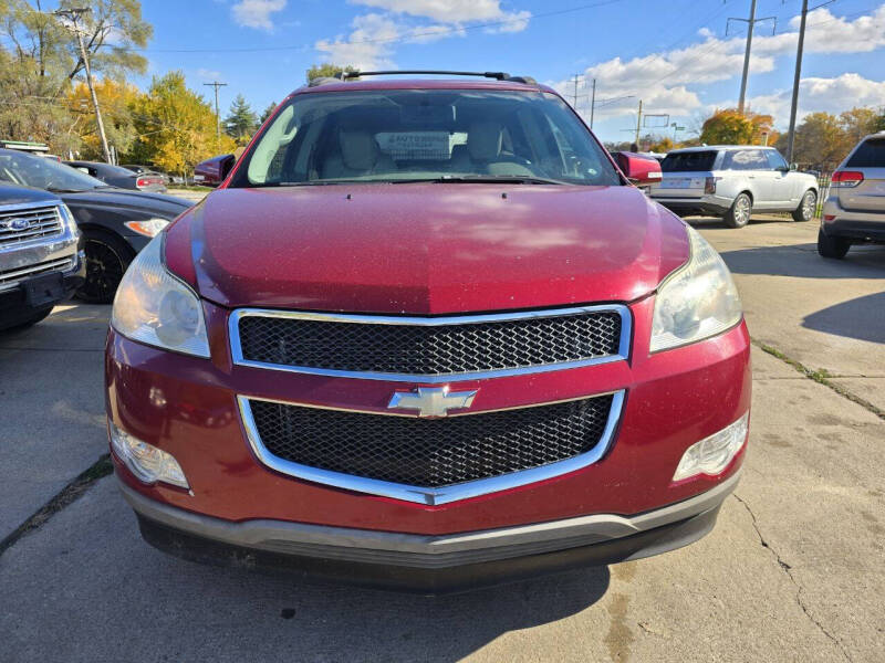 2010 Chevrolet Traverse 2LT photo 7