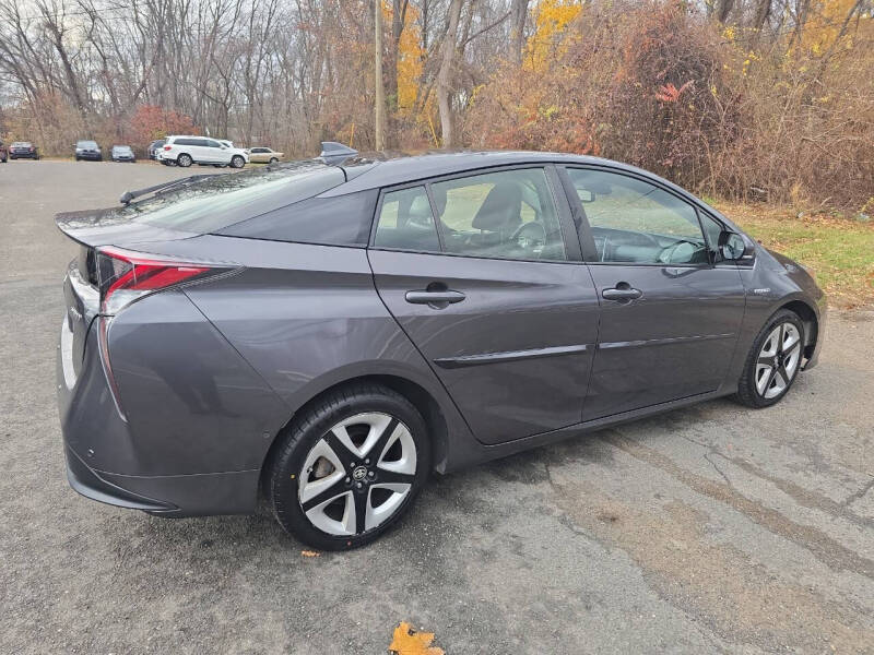 2018 Toyota Prius Four Touring