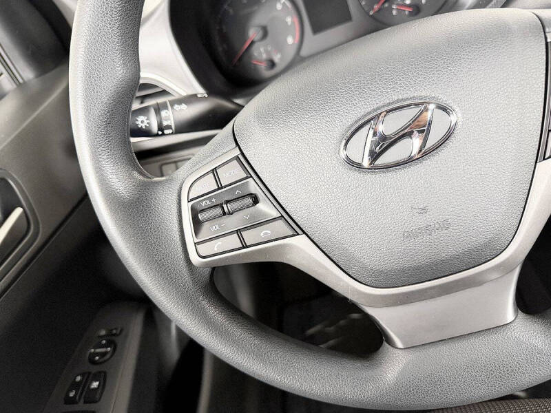 2019 Hyundai Accent SE