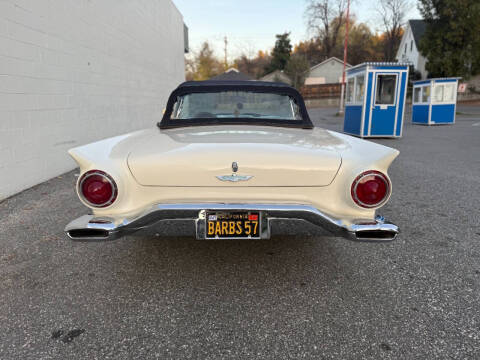 1957 Ford Thunderbird