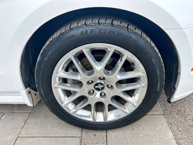 2013 Ford Mustang V6 Premium