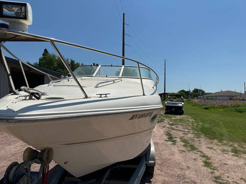 2001 Larson Boats CABRIO 270