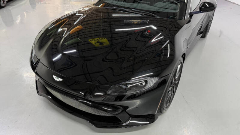 2019 Aston Martin Vantage