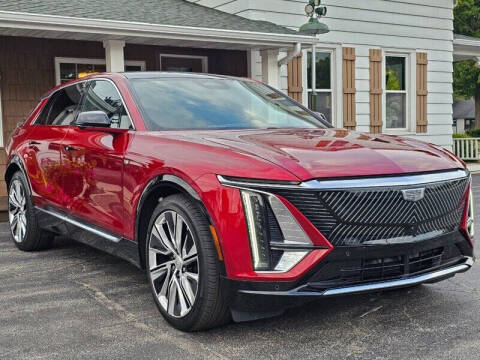 2024 Cadillac LYRIQ Luxury 3
