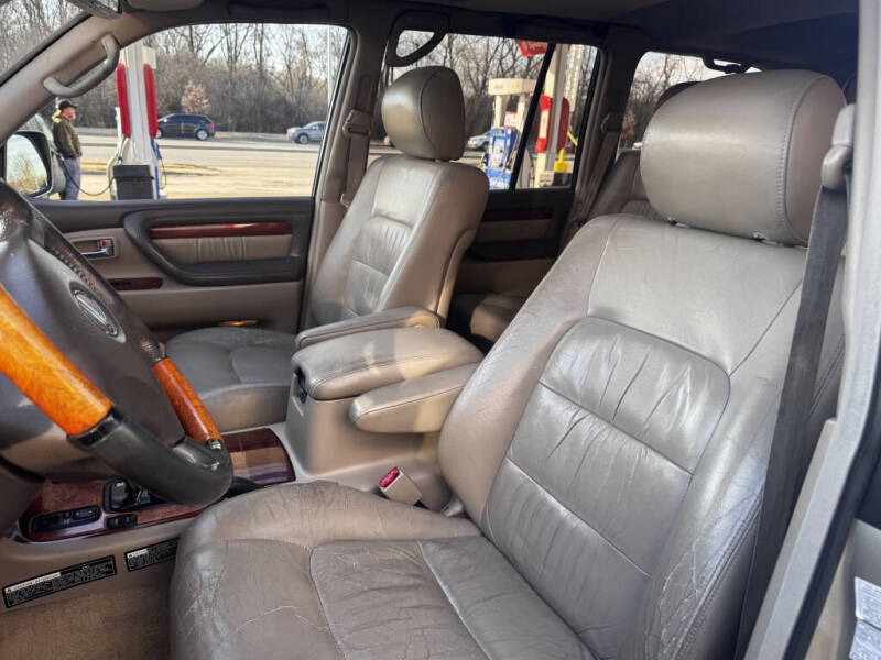 2002 Lexus LX 470