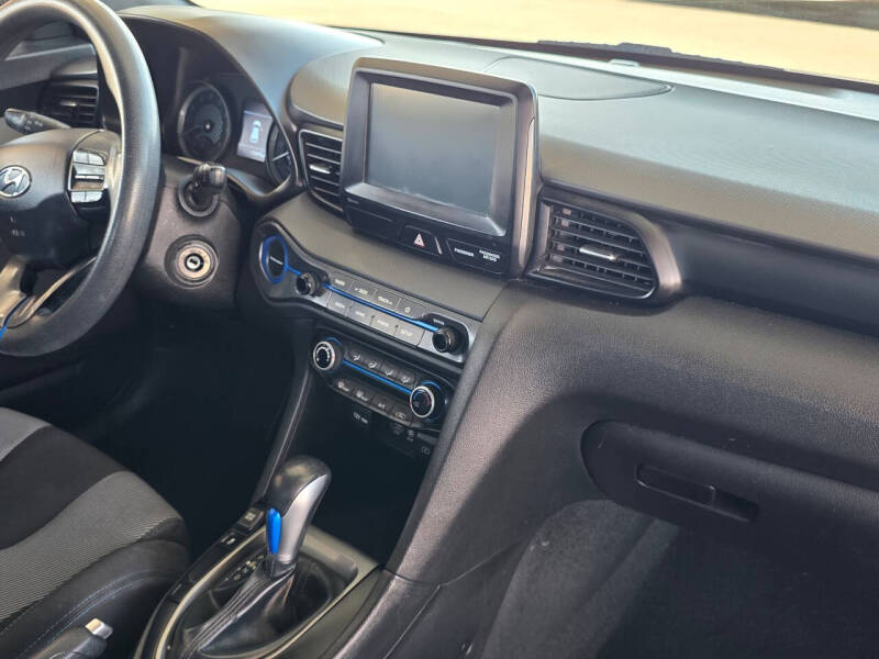 2019 Hyundai Veloster