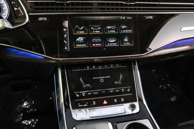 2020 Audi Q8 quattro Prestige 55 TFSI