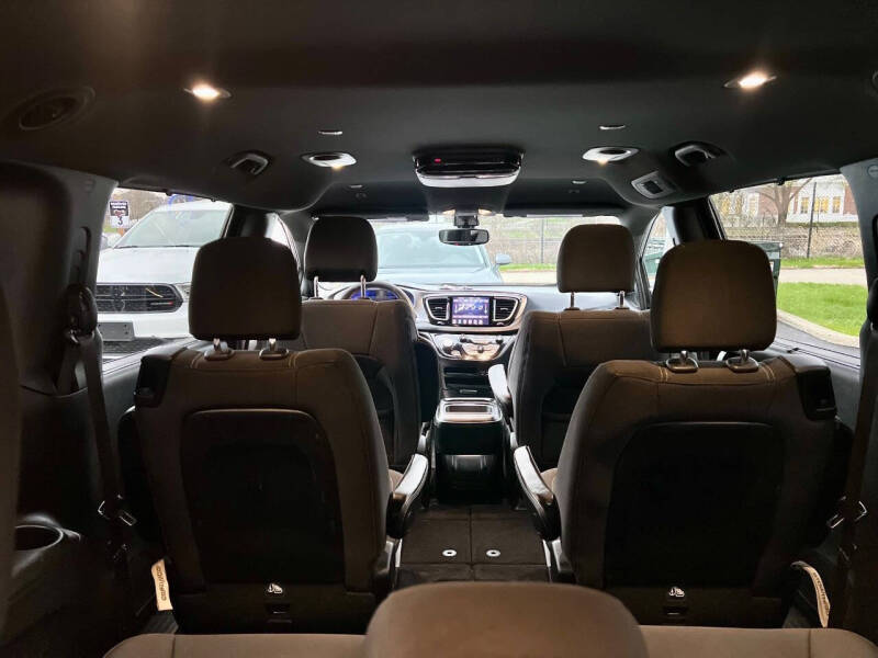 2019 Chrysler Pacifica Touring Plus