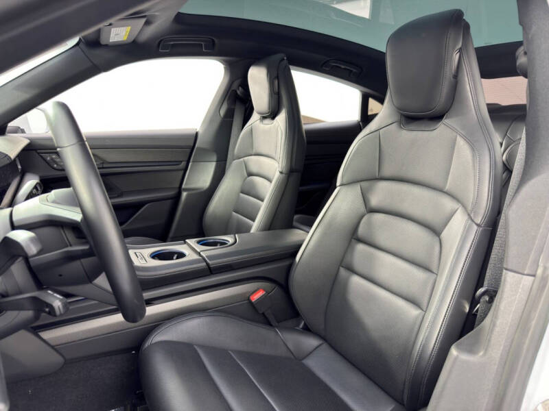 2022 Porsche Taycan 4S