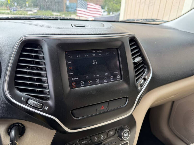 2019 Jeep Cherokee Latitude