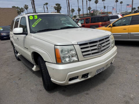 2003 Cadillac Escalade