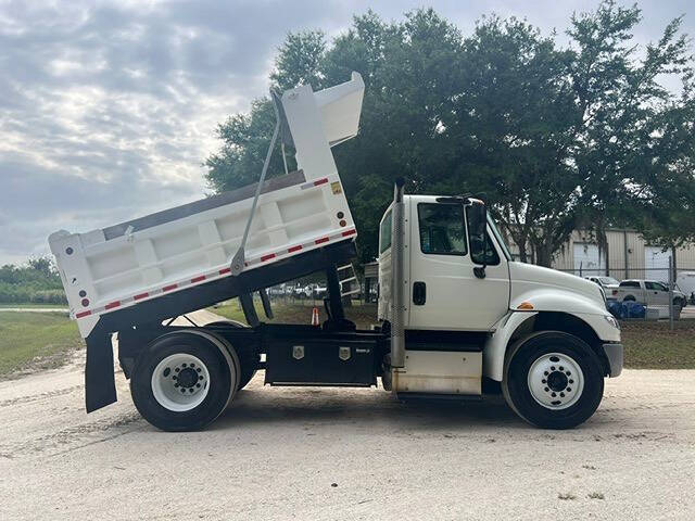 2016 International DuraStar 4300