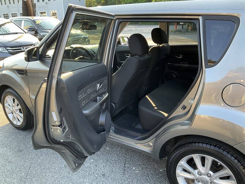 2013 Kia Soul +