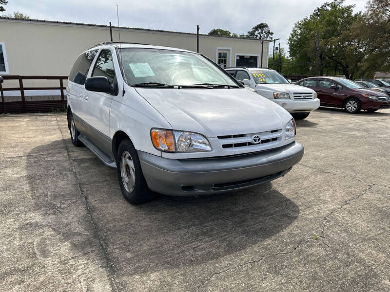 2002 Toyota Sienna for sale at Port City Auto Sales in Baton Rouge LA